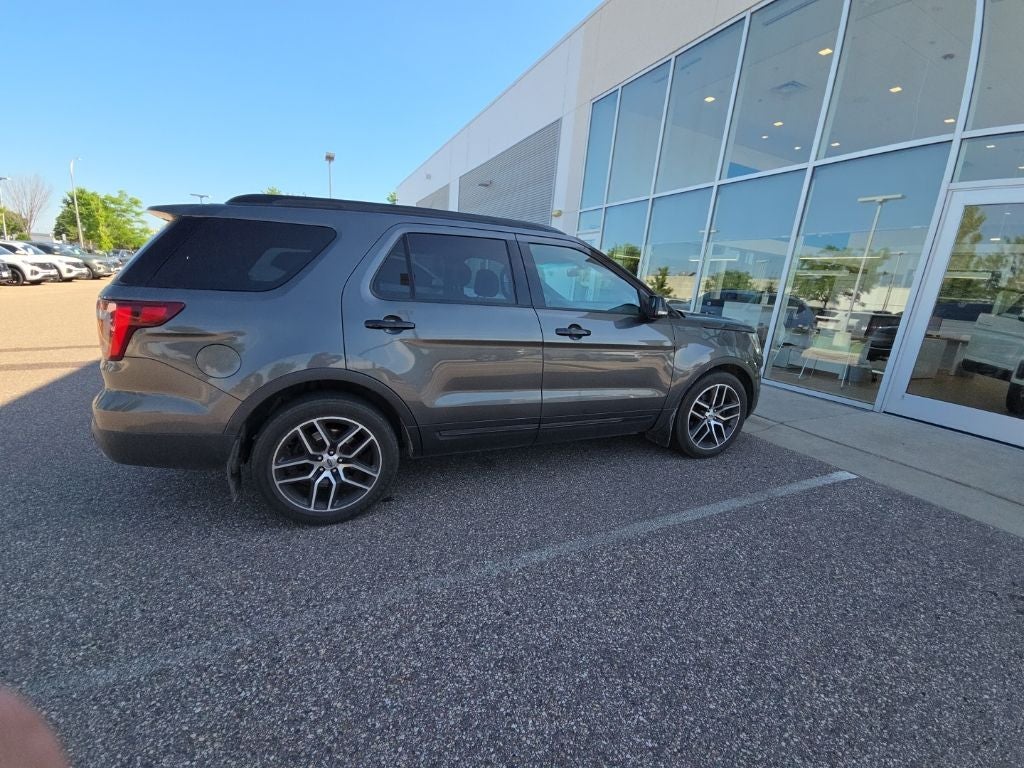 2016 Ford Explorer Sport