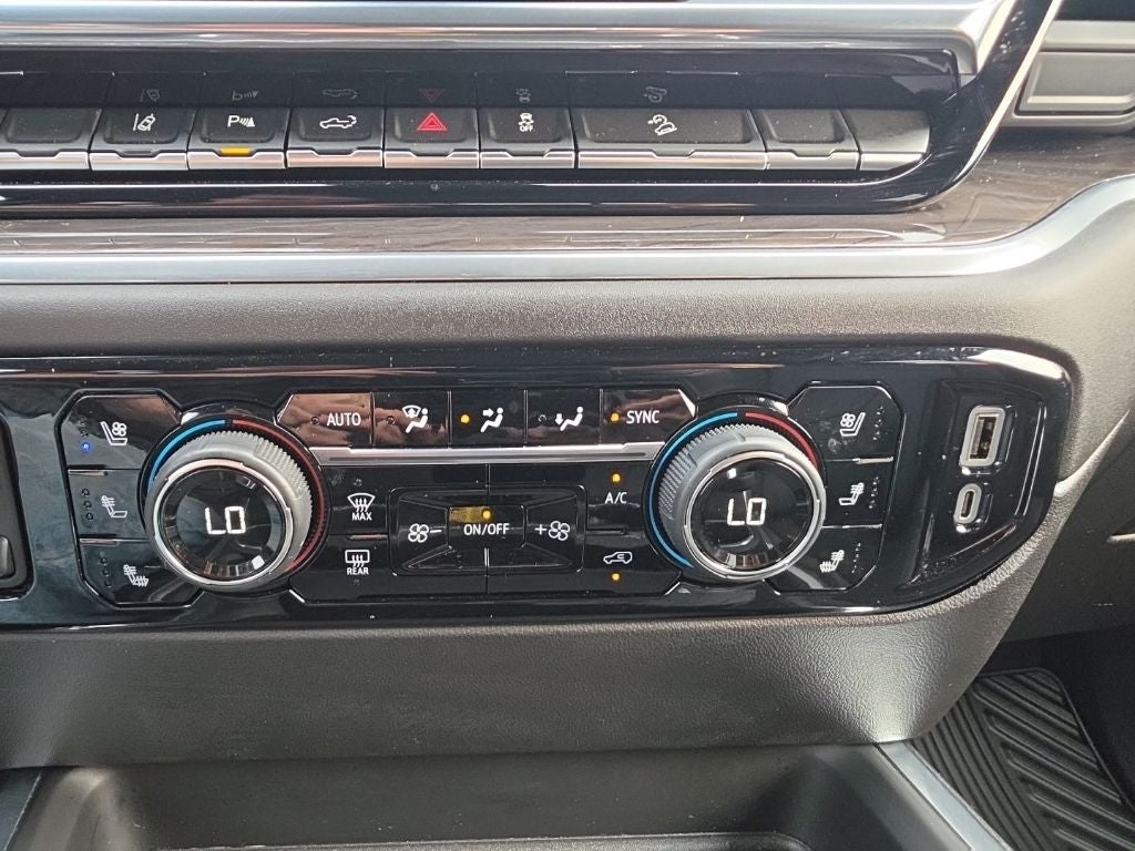 2025 Chevrolet Silverado 3500HD LTZ