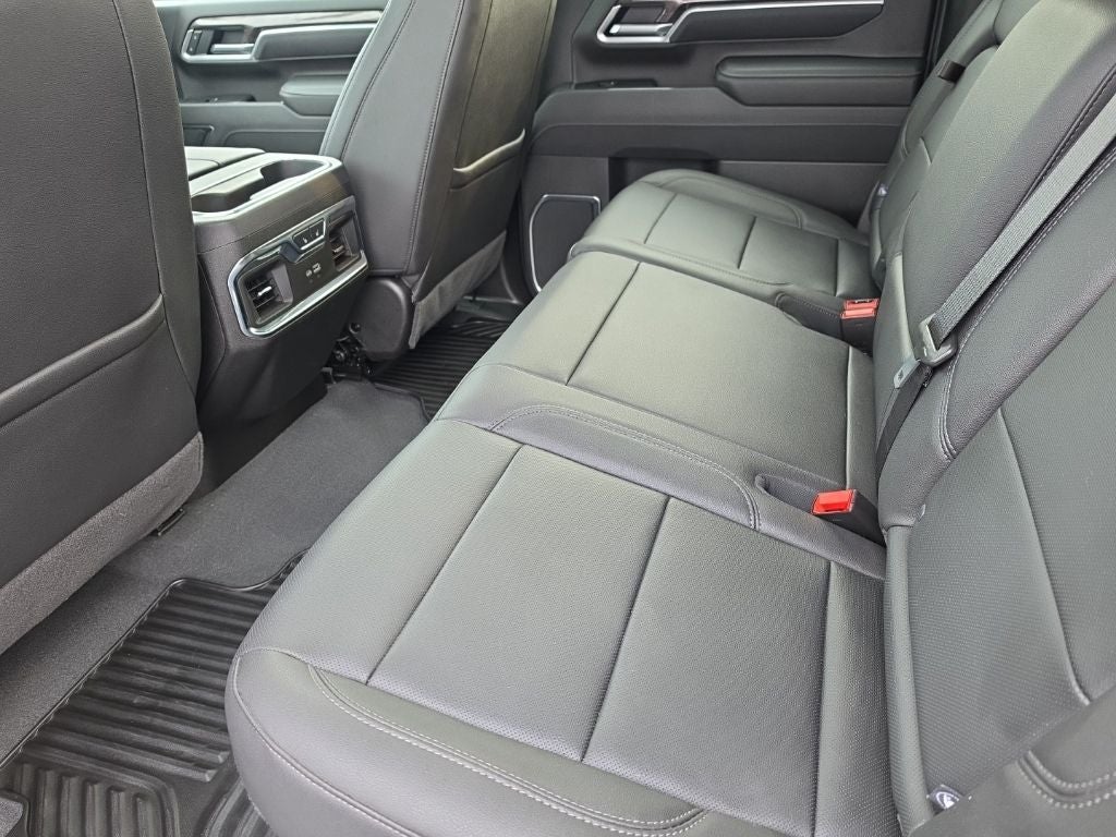 2025 Chevrolet Silverado 3500HD LTZ