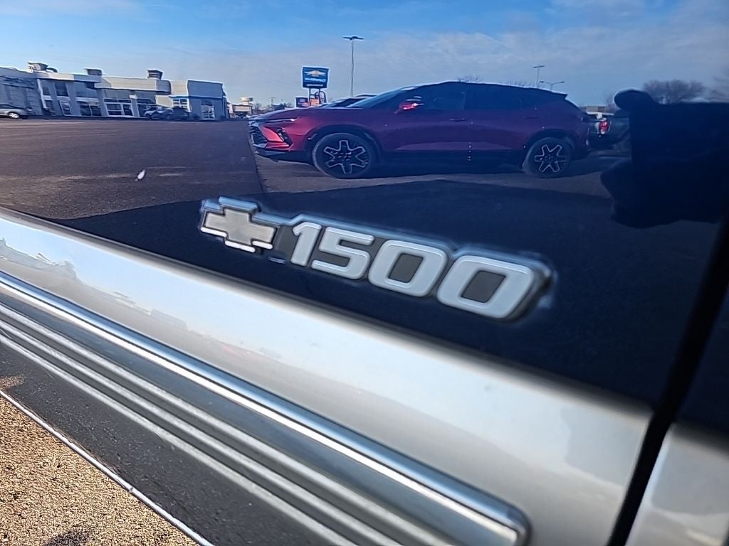 2002 Chevrolet Silverado 1500 LS