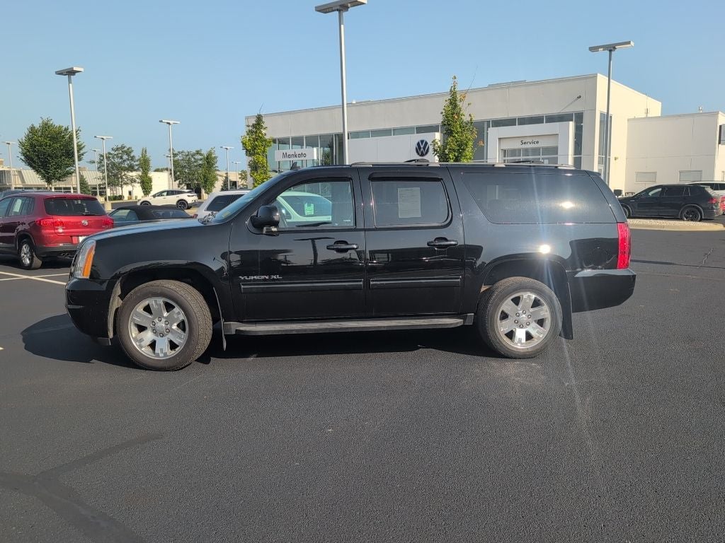 Used 2013 GMC Yukon XL SLT with VIN 1GKS2KE73DR375486 for sale in Mankato, Minnesota