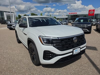 2026 Volkswagen Atlas Cross Sport 2.0T SEL R-Line Black