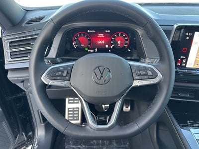 2026 Volkswagen Atlas Cross Sport 2.0T SEL R-Line Black