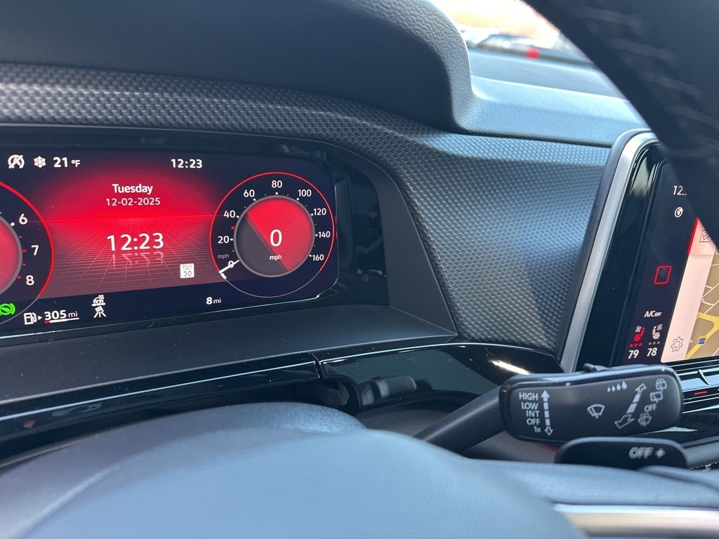 2026 Volkswagen Atlas Cross Sport 2.0T SEL R-Line Black