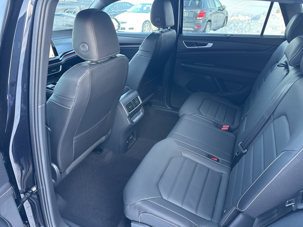2026 Volkswagen Atlas Cross Sport 2.0T SEL R-Line Black