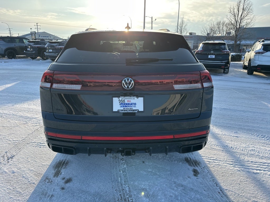 2026 Volkswagen Atlas Cross Sport 2.0T SEL R-Line Black