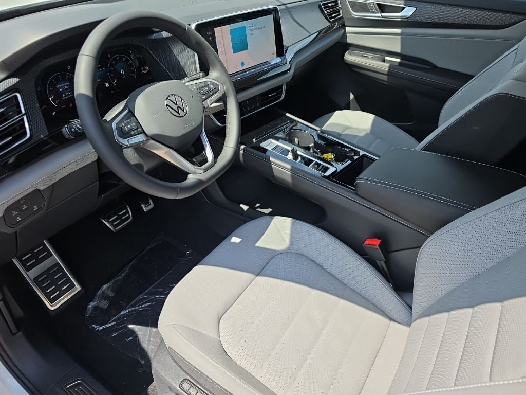 2026 Volkswagen Atlas Cross Sport 2.0T SEL R-Line Black