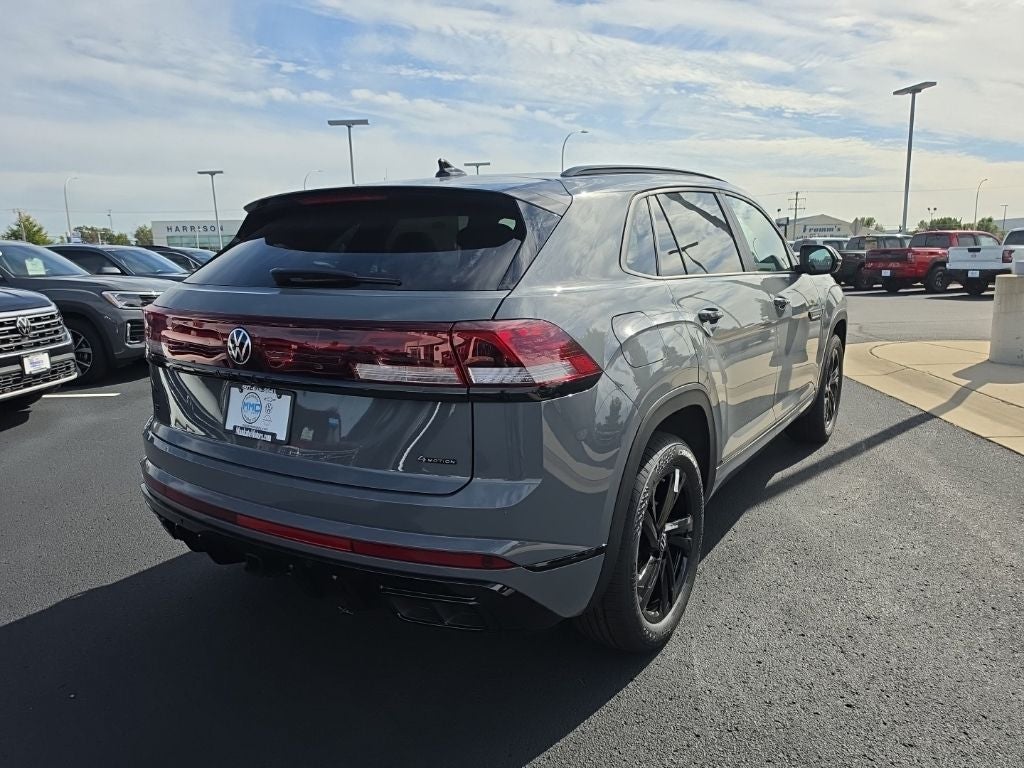2026 Volkswagen Atlas Cross Sport SEL R-Line Black