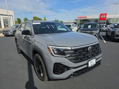 2026 Volkswagen Atlas Cross Sport SEL R-Line Black