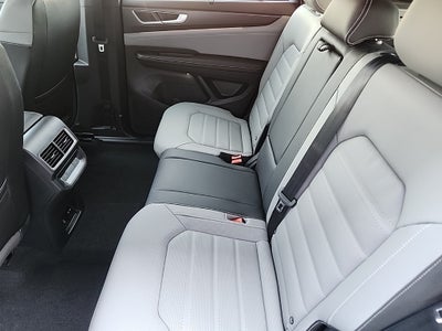 2026 Volkswagen Atlas Cross Sport 2.0T SEL R-Line Black