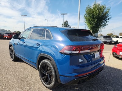 2026 Volkswagen Atlas Cross Sport 2.0T SEL R-Line Black