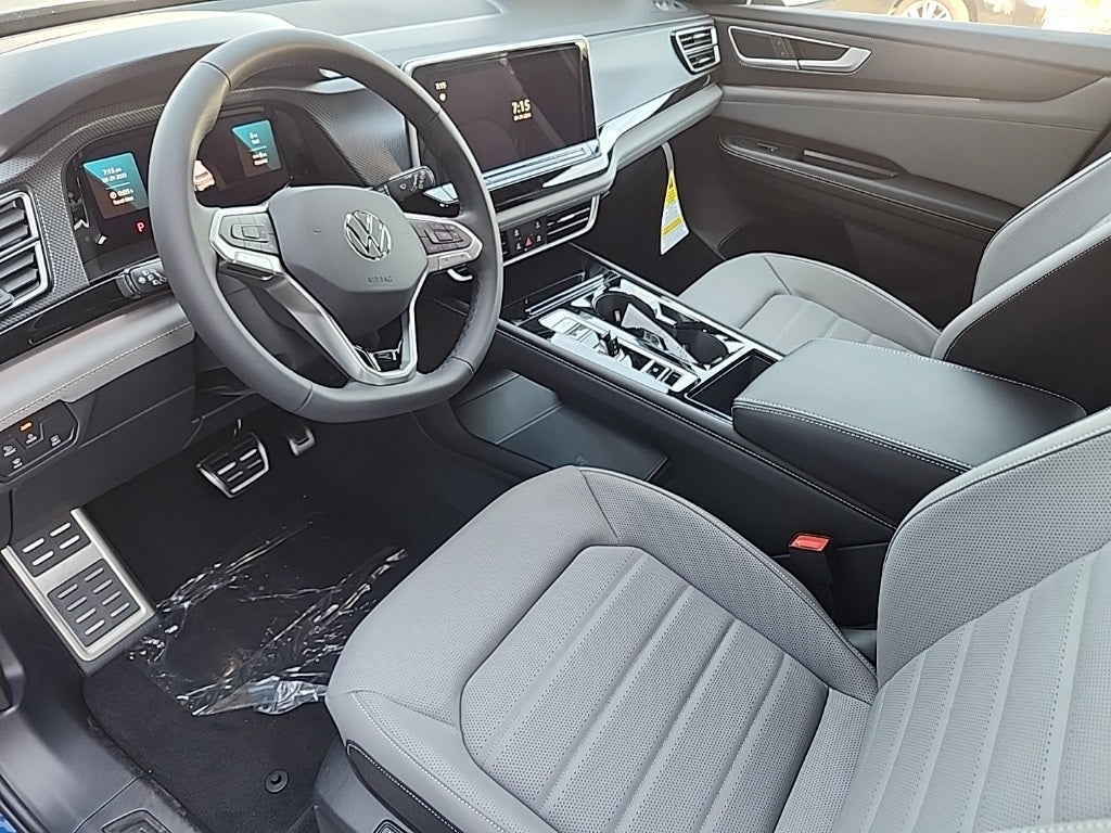 2026 Volkswagen Atlas Cross Sport 2.0T SEL R-Line Black