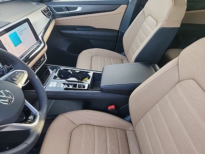 2026 Volkswagen Atlas Cross Sport 2.0T SEL R-Line Black