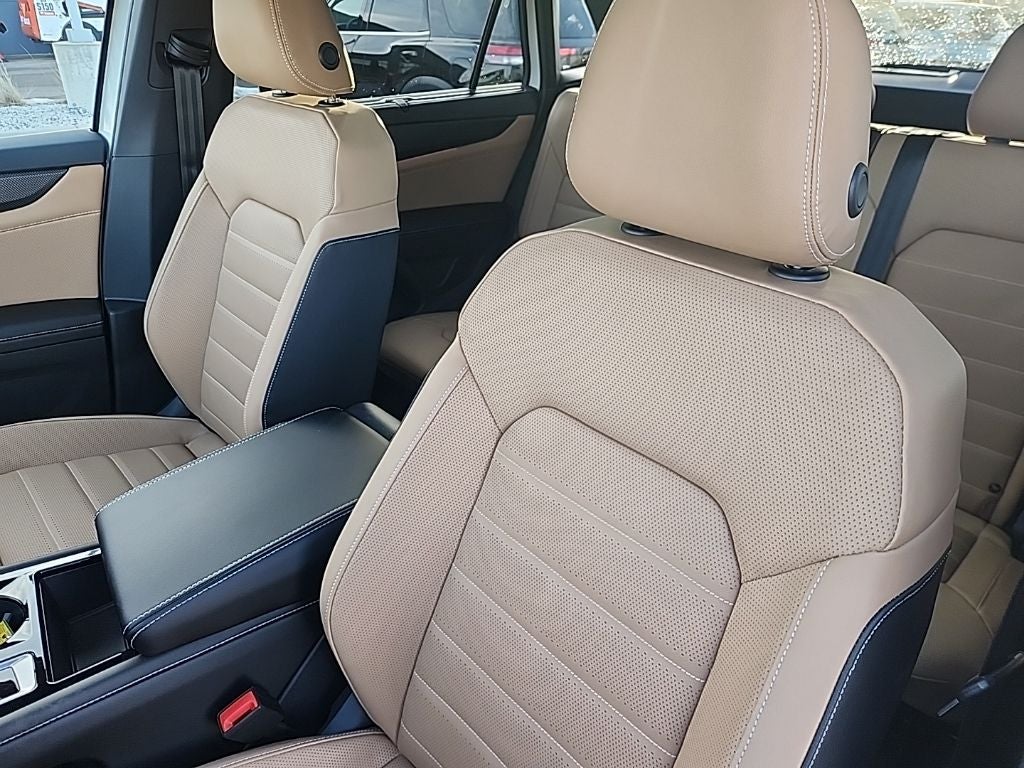 2026 Volkswagen Atlas Cross Sport 2.0T SEL R-Line Black