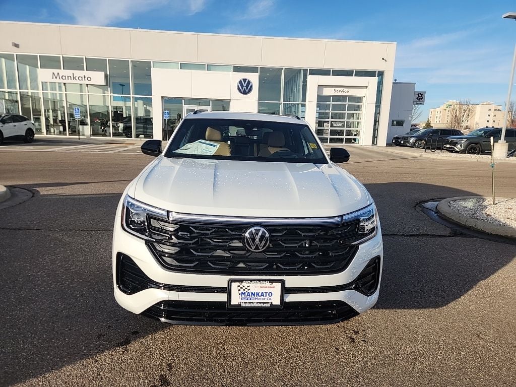 2026 Volkswagen Atlas Cross Sport 2.0T SEL R-Line Black