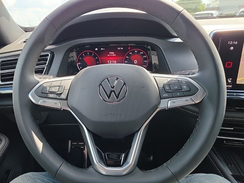 2026 Volkswagen Atlas Cross Sport 2.0T SEL R-Line Black