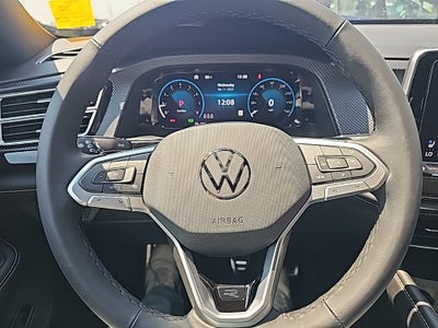 2025 Volkswagen Atlas Cross Sport 2.0T SEL R-Line Black