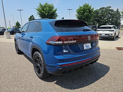 2025 Volkswagen Atlas Cross Sport 2.0T SEL R-Line Black