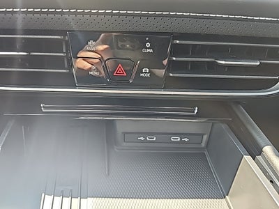 2025 Volkswagen Atlas Cross Sport 2.0T SEL R-Line Black