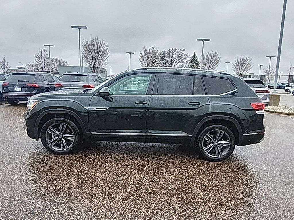 Used 2022 Volkswagen Atlas SEL R-Line with VIN 1V2AR2CA1NC503244 for sale in Mankato, Minnesota