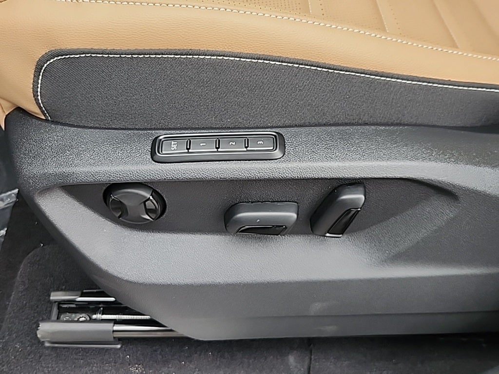 2026 Volkswagen Atlas Cross Sport 2.0T SEL