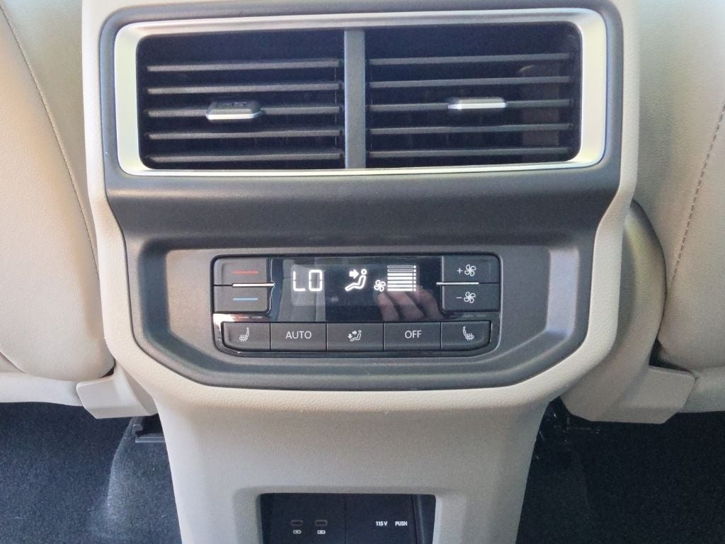 2024 Volkswagen Atlas 2.0T SEL