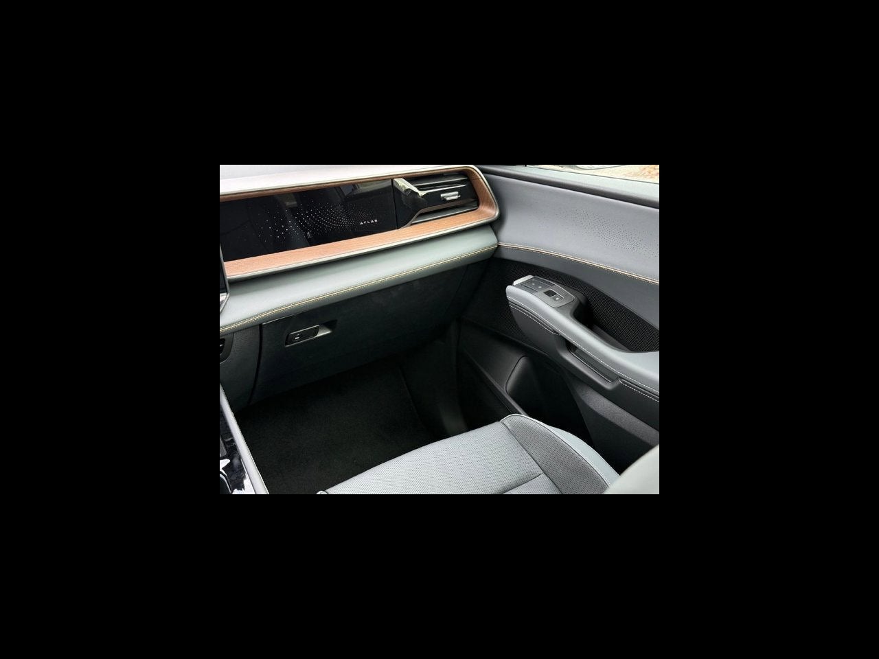 2027 Volkswagen Atlas SEL