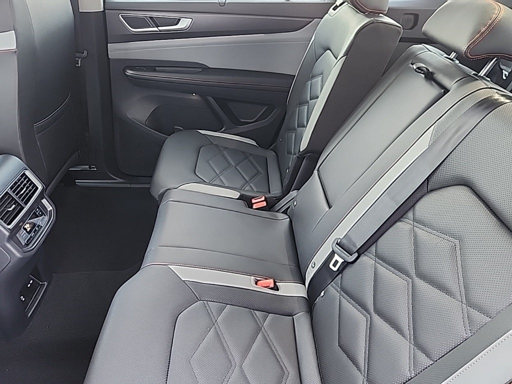 2026 Volkswagen Atlas 2.0T Peak Edition