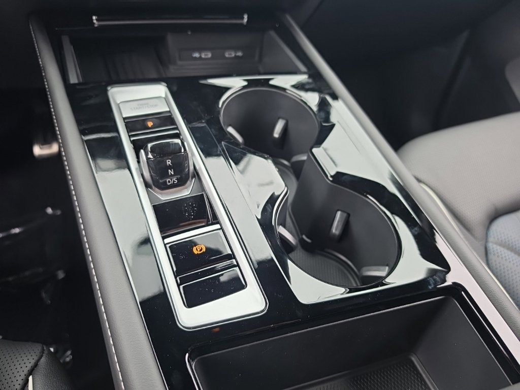2026 Volkswagen Atlas Cross Sport SEL Premium R-Line