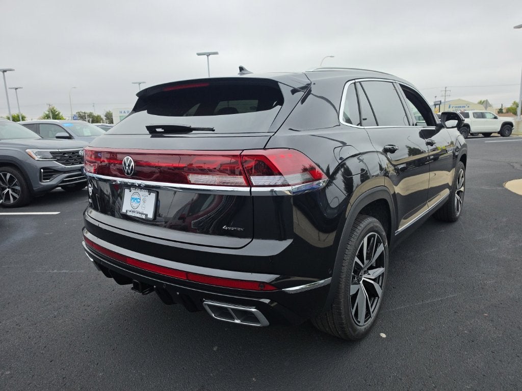 2026 Volkswagen Atlas Cross Sport SEL Premium R-Line