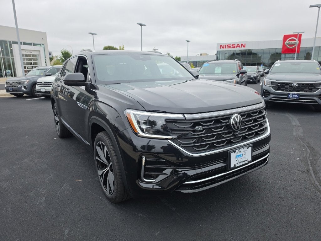 2026 Volkswagen Atlas Cross Sport SEL Premium R-Line