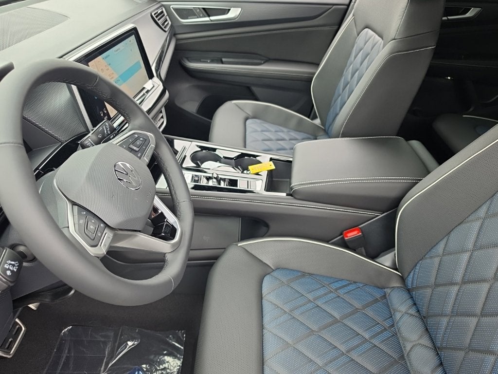 2026 Volkswagen Atlas Cross Sport SEL Premium R-Line