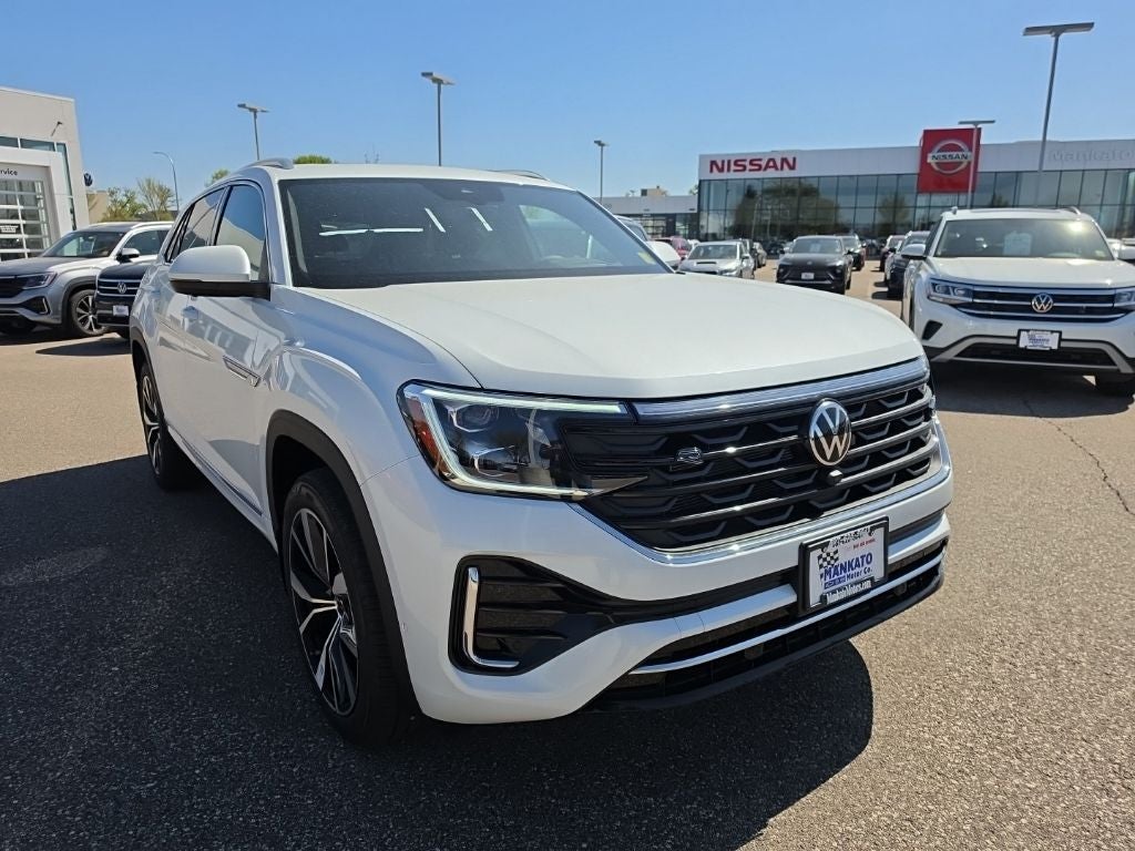 2026 Volkswagen Atlas Cross Sport 2.0T SEL Premium R-Line