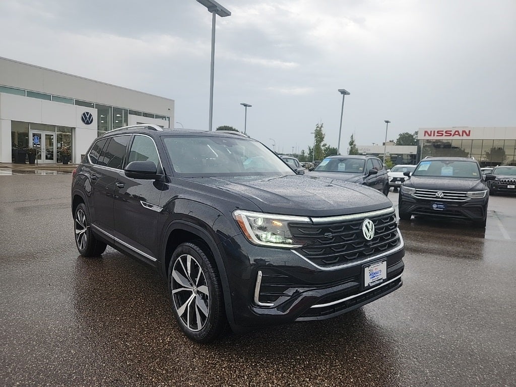 2026 Volkswagen Atlas 2.0T SEL Premium R-Line