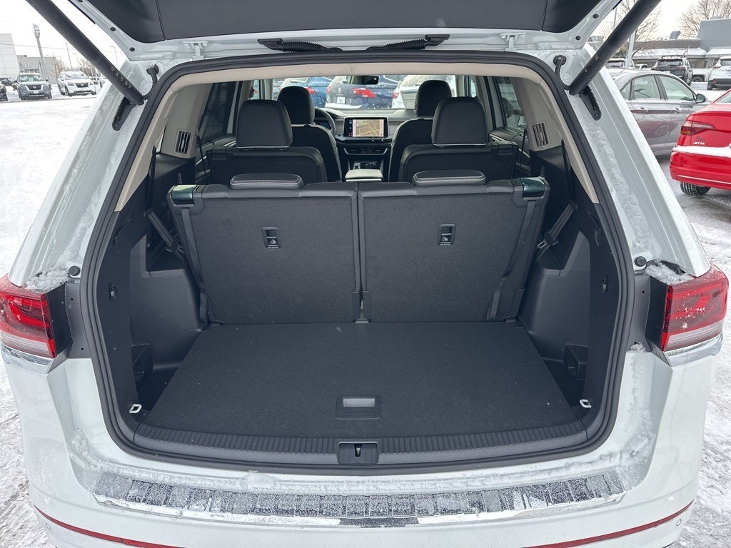 2026 Volkswagen Atlas 2.0T SEL Premium R-Line