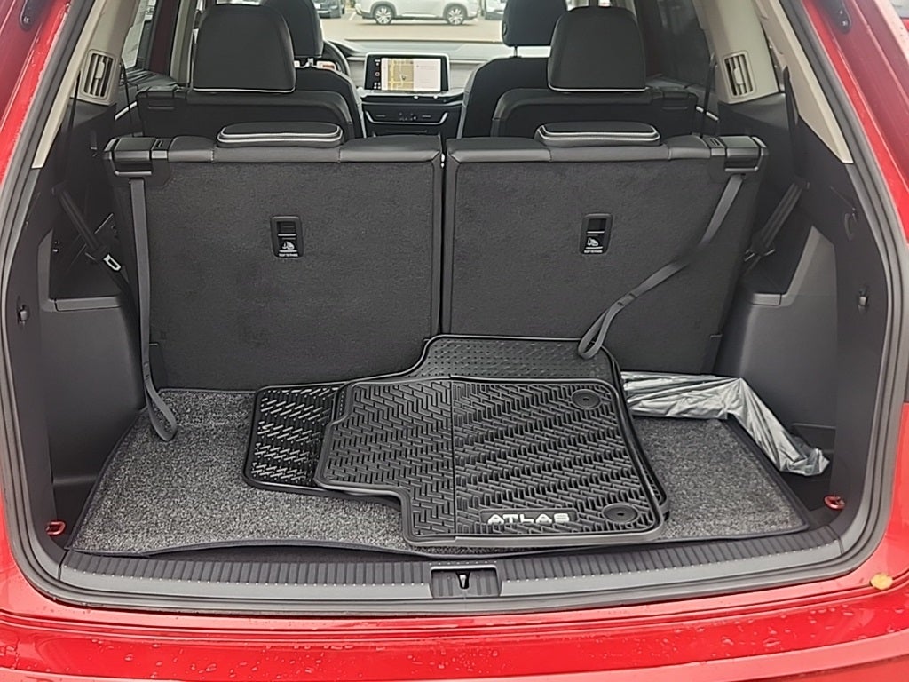 2025 Volkswagen Atlas 2.0T SEL Premium R-Line
