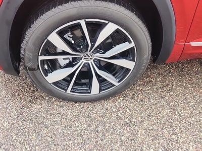 2025 Volkswagen Atlas 2.0T SEL Premium R-Line