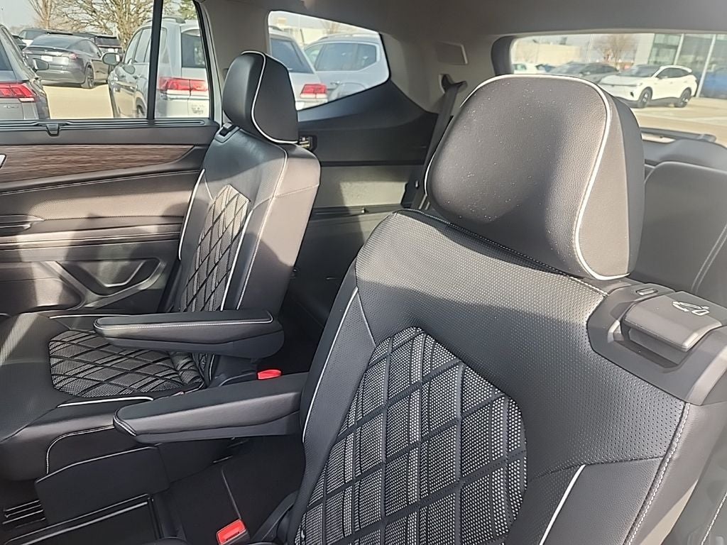 2024 Volkswagen Atlas 2.0T SEL Premium R-Line