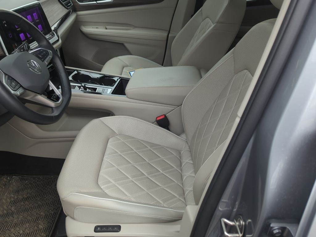 2024 Volkswagen Atlas 2.0T SEL Premium R-Line