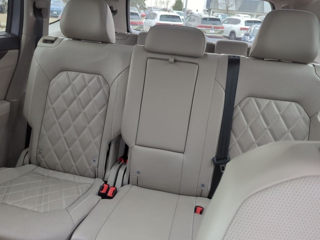 2024 Volkswagen Atlas 2.0T SEL Premium R-Line