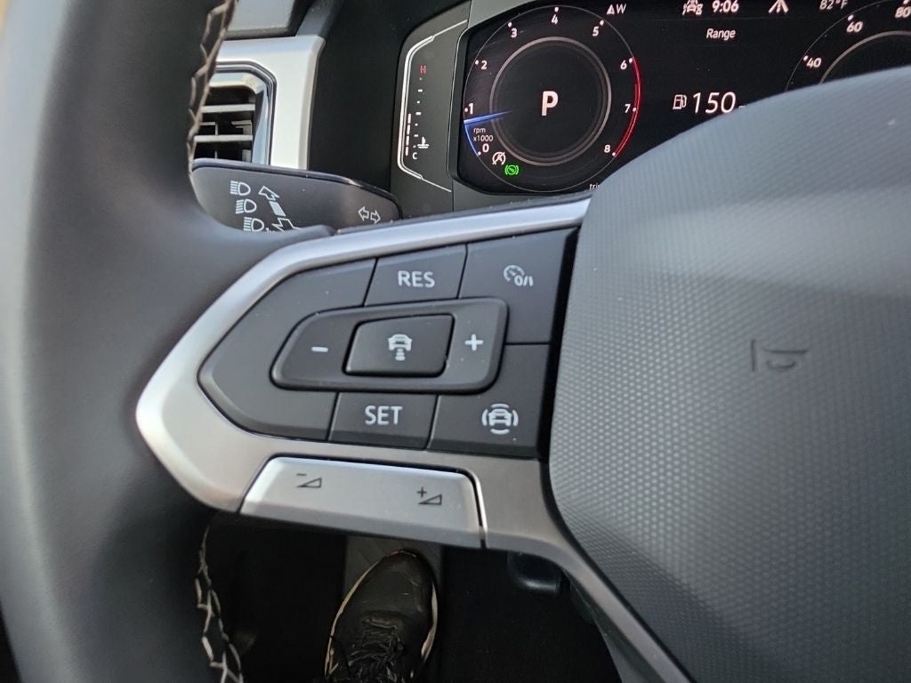 2023 Volkswagen Atlas Cross Sport 2.0T SE w/Technology