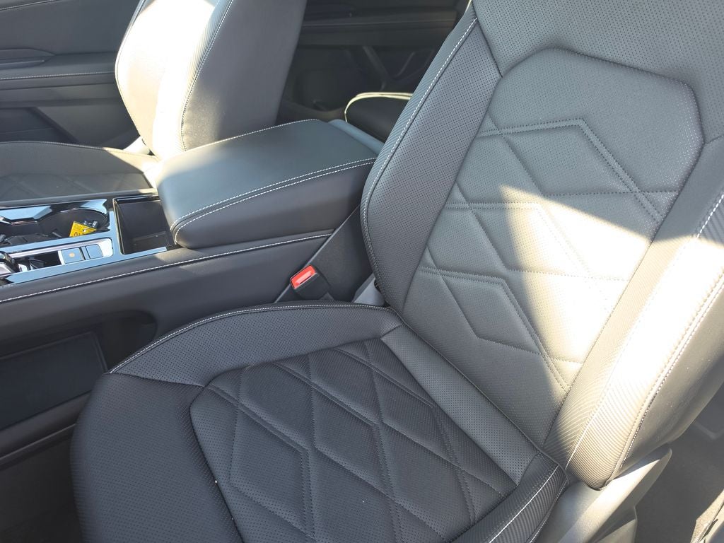 2026 Volkswagen Atlas Cross Sport SE w/Technology