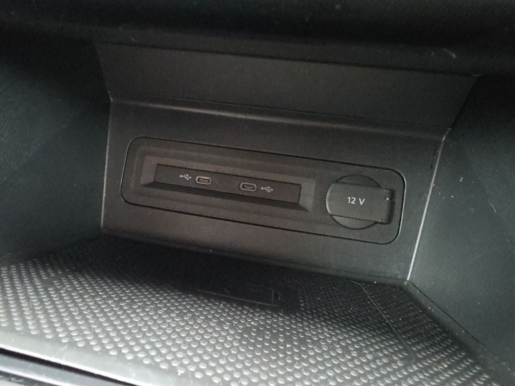 2023 Volkswagen Atlas Cross Sport 2.0T SE w/Technology
