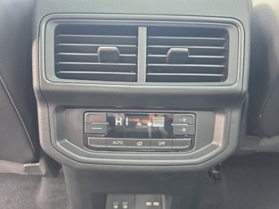 2027 Volkswagen Atlas SE w/Technology