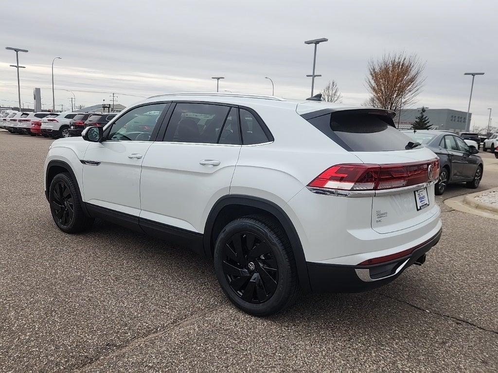 2026 Volkswagen Atlas Cross Sport 2.0T SE w/Technology