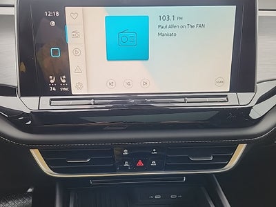 2026 Volkswagen Atlas Cross Sport 2.0T SE w/Technology