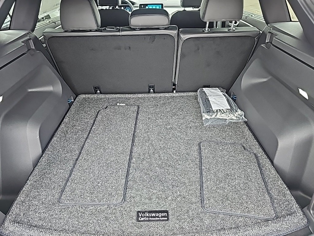 2025 Volkswagen Atlas Cross Sport 2.0T SE w/Technology