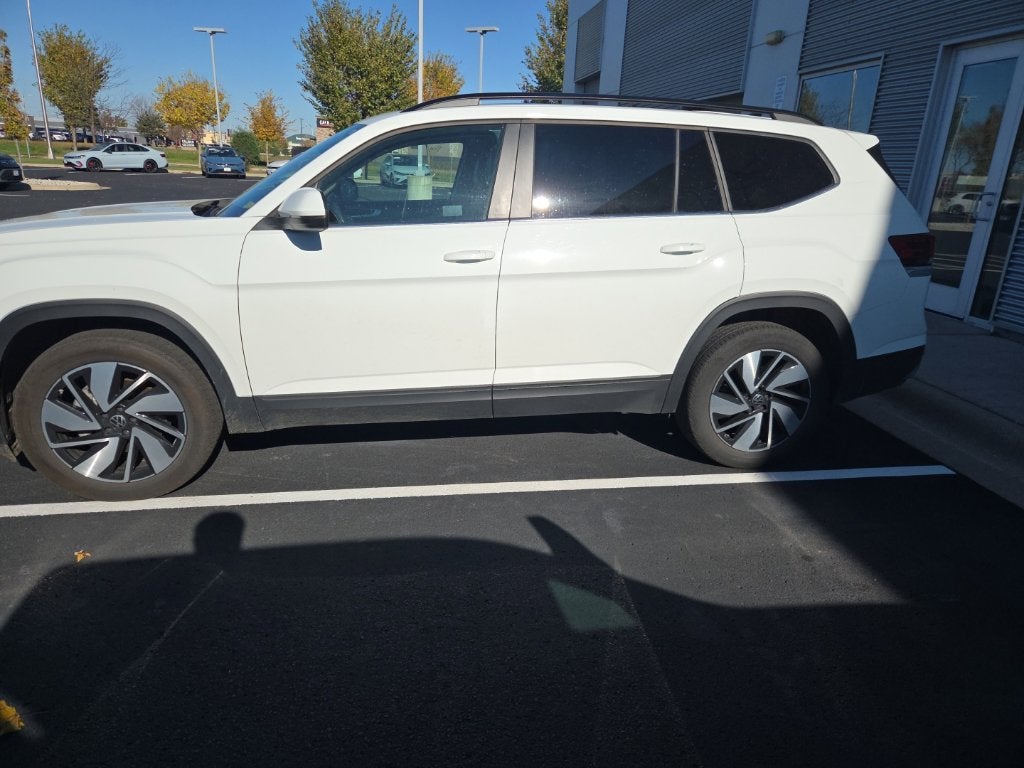 2024 Volkswagen Atlas 2.0T SE w/Technology