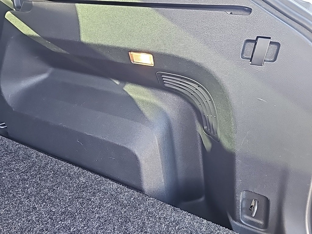 2023 Volkswagen Atlas Cross Sport 2.0T SEL R-Line