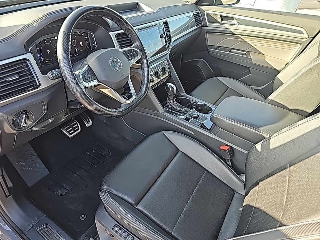 2023 Volkswagen Atlas Cross Sport 2.0T SEL R-Line